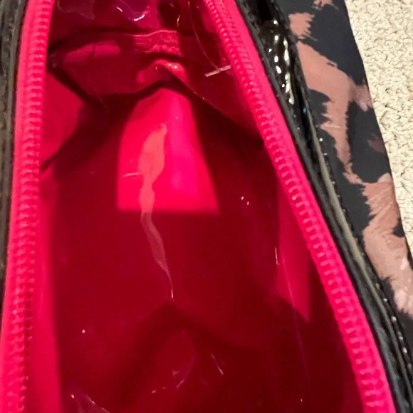 New Juicy Couture Leopard Print Makeup Bag with Tags !! - Picture 8 of 8